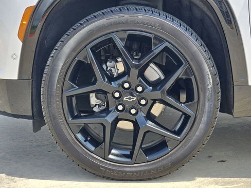 Certified 2024 Chevrolet Traverse RS w/ LPO, Floor Liner Package AWD/4WD image 13