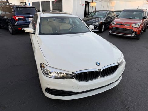 Used 2017 BMW 530i RWD image 12