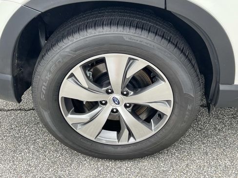 Certified 2025 Subaru Ascent Premium w/ Popular Package #2 image 17