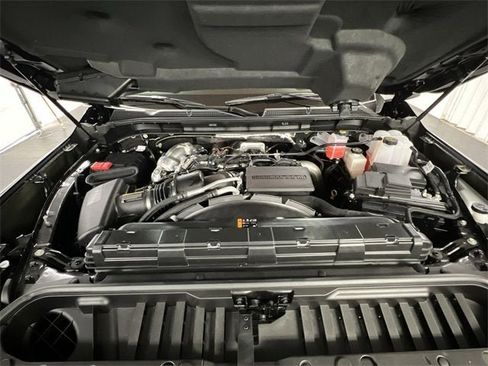 New 2025 GMC Sierra 2500 SLT w/ Max Trailering Package image 30