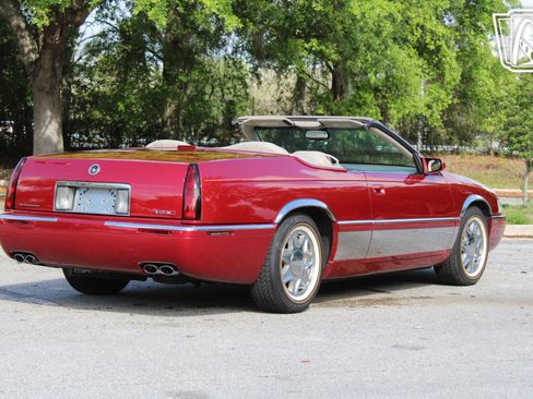 Used 2000 Cadillac Eldorado ESC w/ Comfort/Convenience Pkg image 9