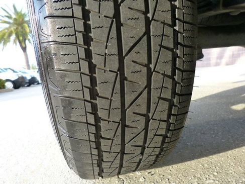 Used 2022 Toyota Tacoma SR image 40