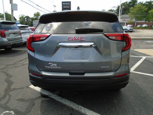 Used 2021 GMC Terrain SLE w/ Driver Convenience Package AWD/4WD image 8