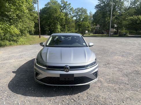 Used 2025 Volkswagen Jetta S FWD image 2