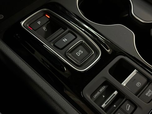 New 2025 Honda Pilot EX-L image 17