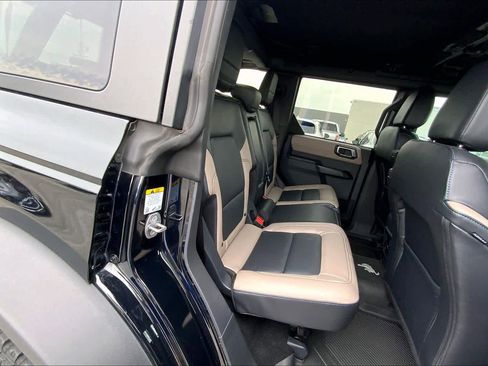 Certified 2024 Ford Bronco Wildtrak AWD/4WD image 19