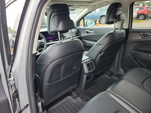 Certified 2023 Kia Sportage SX image 17
