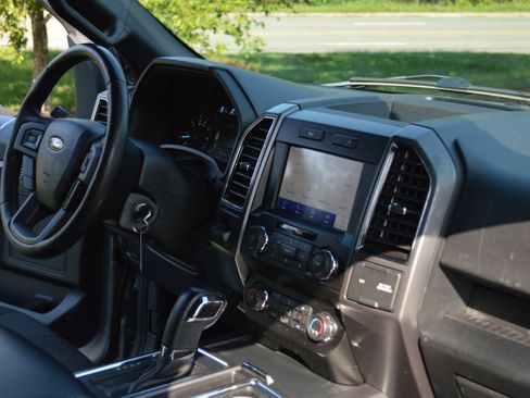 Used 2020 Ford F150 XLT w/ Equipment Group 302A Luxury RWD image 37