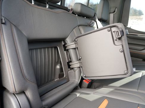 Used 2024 GMC Sierra 1500 AT4 w/ AT4 Premium Package image 34