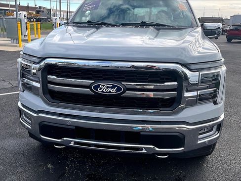 Used 2024 Ford F150 Lariat AWD/4WD image 4