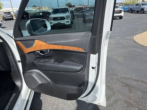 Used 2024 Volvo XC90 B5 Plus image 29