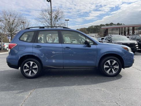 Used 2017 Subaru Forester 2.5i w/ Alloy Wheel Package image 6