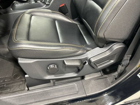 Used 2024 Ford Bronco Badlands AWD/4WD image 11