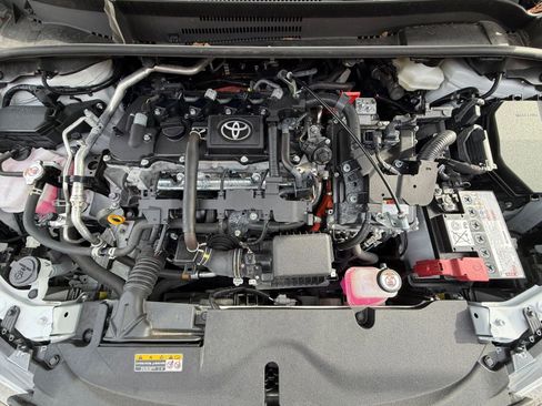 Used 2025 Toyota Corolla LE image 30