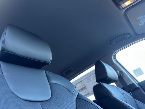 New 2026 Kia Sorento S image 18