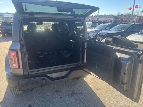 Used 2022 Ford Bronco Outer Banks image 7