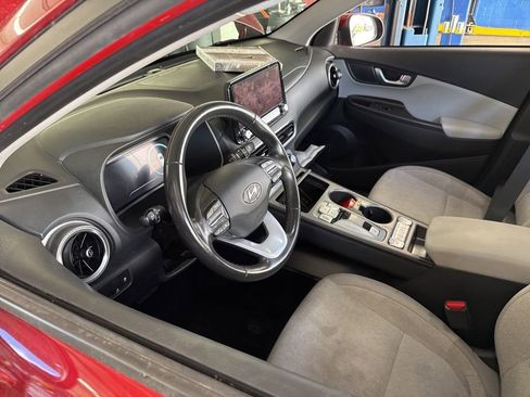 Used 2023 Hyundai Kona SEL image 9