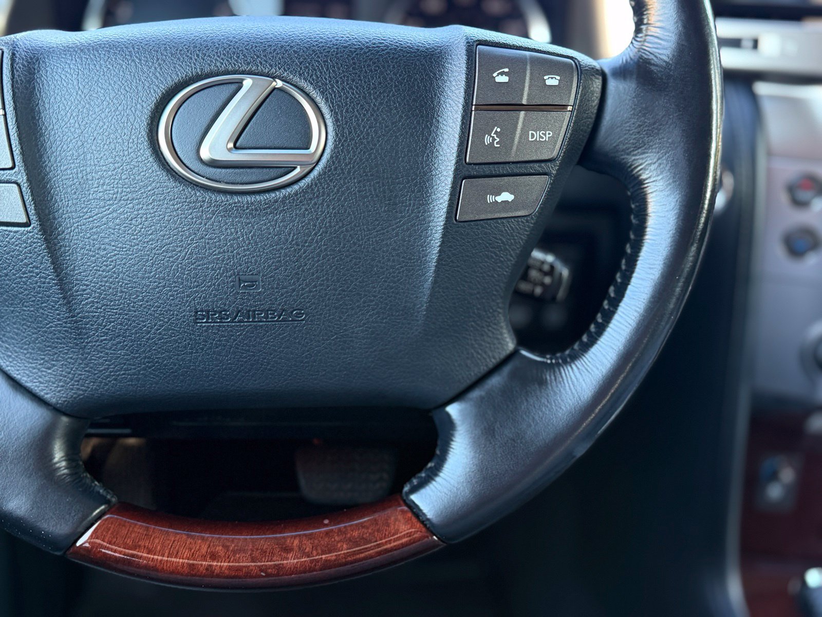 Used 2015 Lexus LX 570 4WD image 27