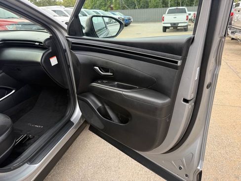 Used 2023 Hyundai Tucson Blue AWD/4WD image 11
