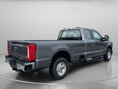 New 2026 Ford F250 XL w/ XL Chrome Package