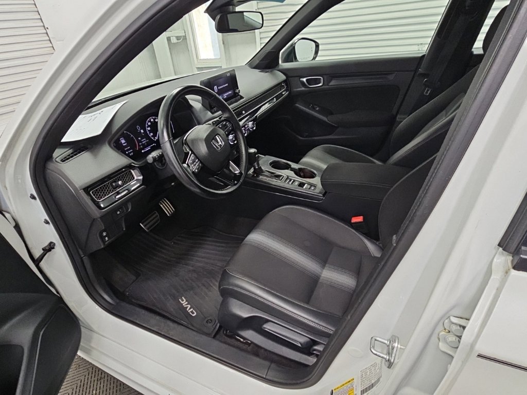 Used 2023 Honda Civic Sport image 11