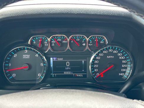 Used 2018 Chevrolet Suburban LS AWD/4WD image 31