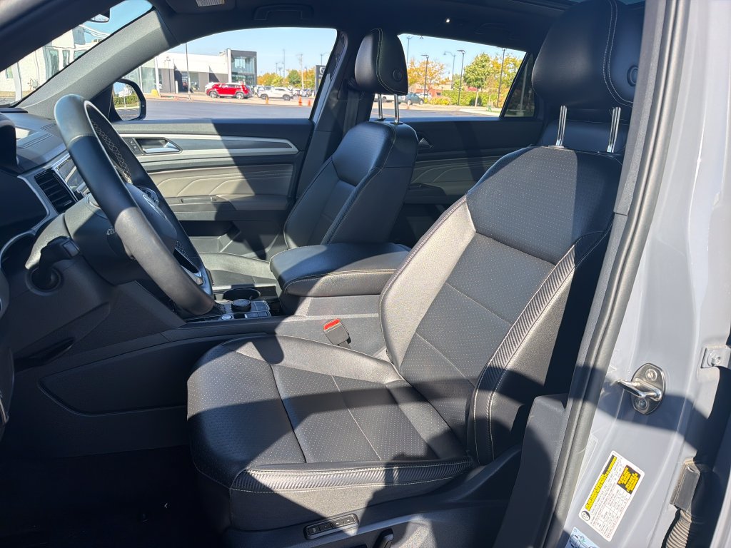 Certified 2022 Volkswagen Atlas Cross Sport SEL AWD/4WD image 7