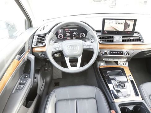 Used 2023 Audi Q5 2.0T Premium Plus w/ Premium Plus Package image 19