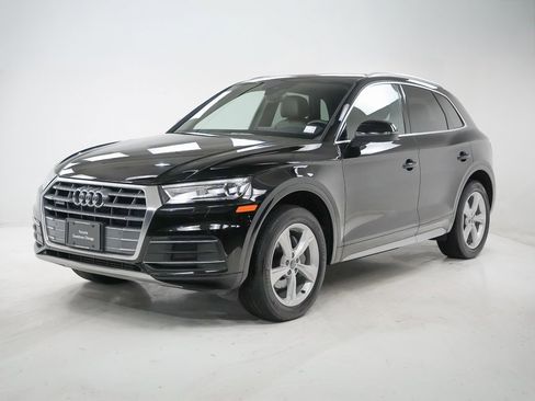Used 2020 Audi Q5 2.0T Premium w/ Convenience Package image 1