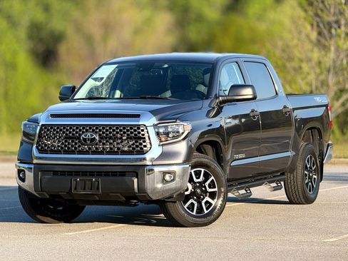 Used 2020 Toyota Tundra SR5 w/ TRD Off-Road Package image 8