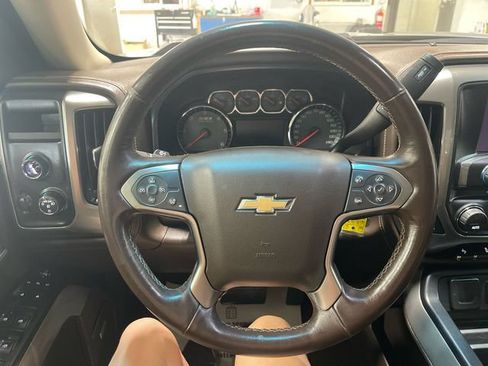 Used 2017 Chevrolet Silverado 1500 LTZ Z71 w/ LTZ Plus Package AWD/4WD image 14