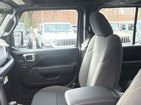 New 2026 Jeep Wrangler Unlimited Sport image 26