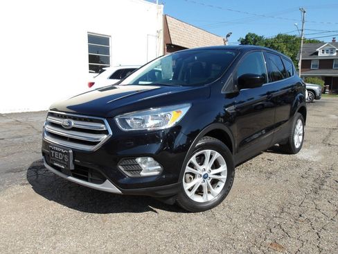 Used 2019 Ford Escape SE AWD/4WD image 38