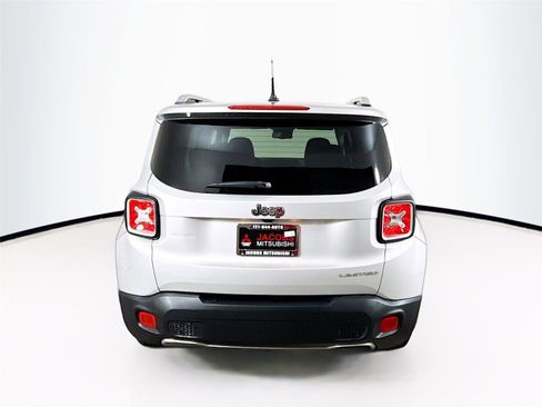 Used 2017 Jeep Renegade Limited FWD image 25