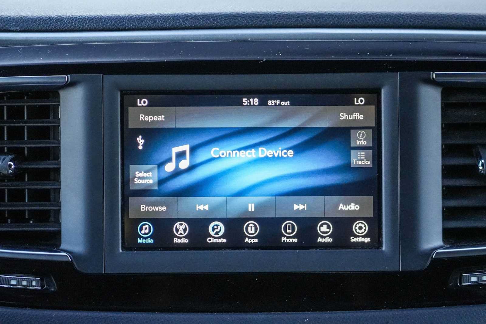 Used 2020 Chrysler Pacifica Touring w/ S Appearance Package FWD image 14