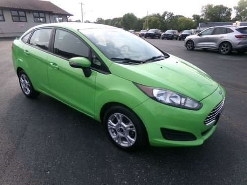 Used 2014 Ford Fiesta SE FWD image 1