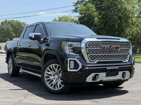 Used 2019 GMC Sierra 1500 Denali w/ Denali Ultimate Package AWD/4WD image 2