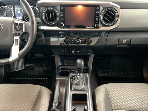 Used 2022 Toyota Tacoma SR5 image 14