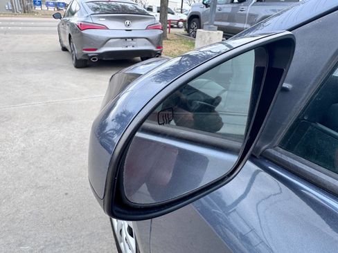 Used 2016 Toyota Corolla LE image 17