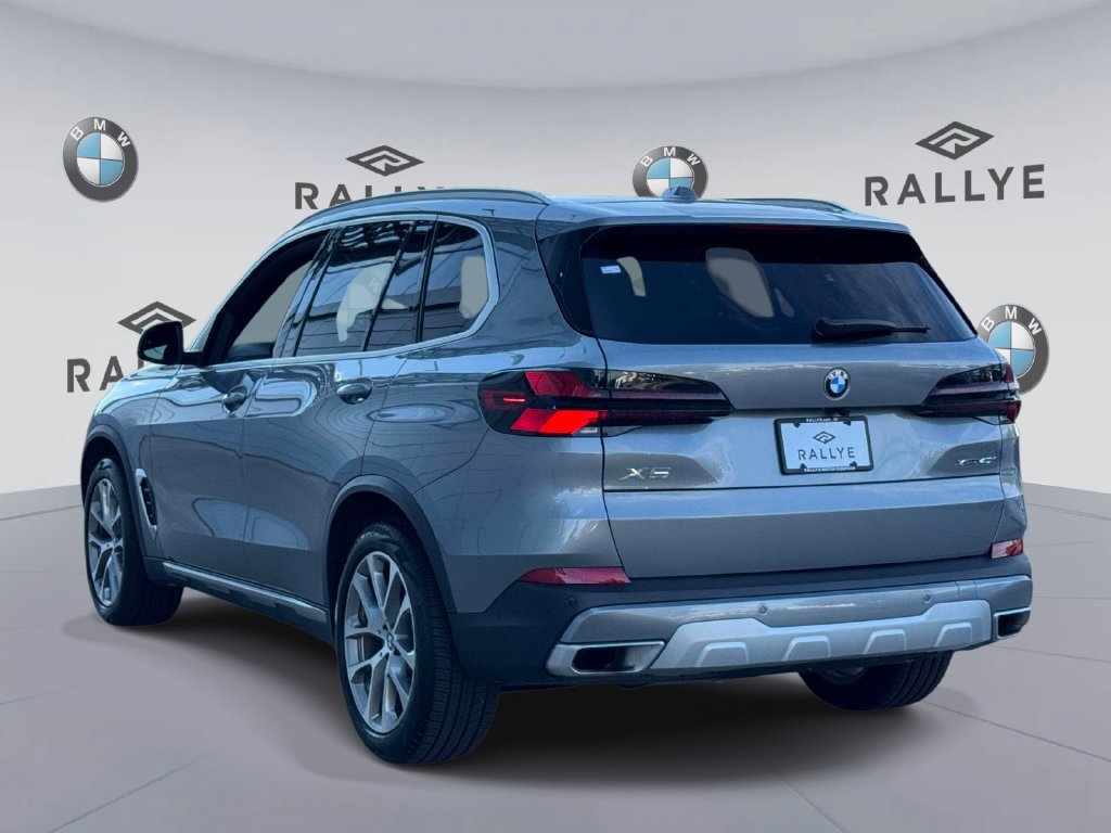 Certified 2026 BMW X5 xDrive40i w/ Parking Assistance Package AWD/4WD image 7