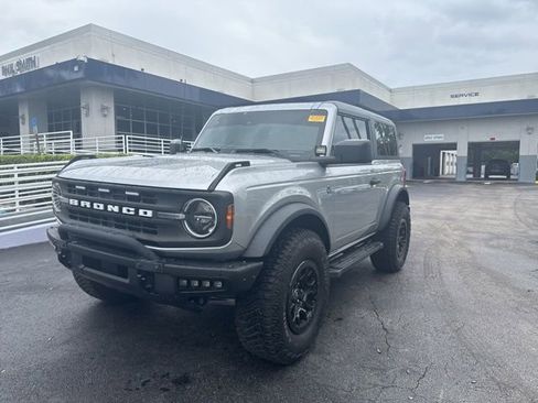 Used 2022 Ford Bronco Black Diamond image 1