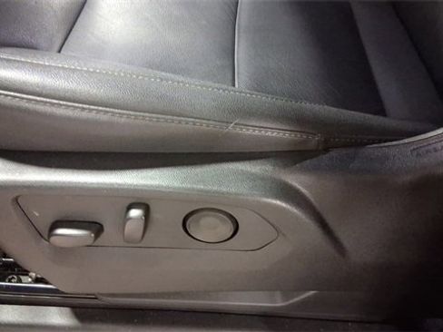 Used 2023 Chevrolet Tahoe Z71 w/ Luxury Package image 26