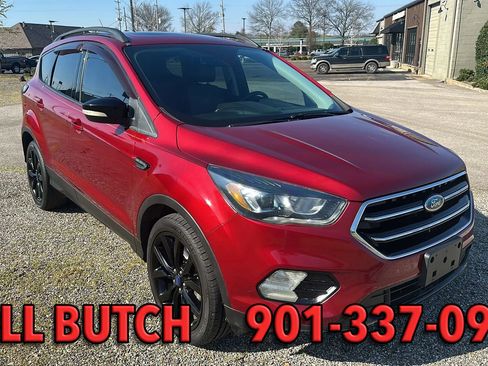 Used 2017 Ford Escape Titanium image 4