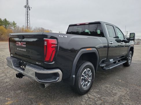 New 2026 GMC Sierra 2500 SLT AWD/4WD image 7