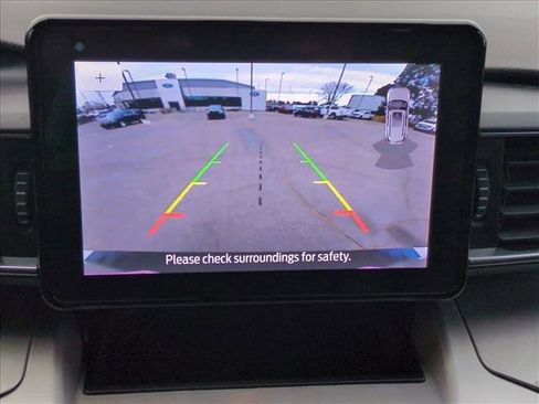 Used 2024 Ford Explorer XLT w/ Equipment Group 202A image 14