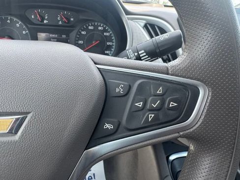 Used 2022 Chevrolet Malibu LT FWD image 17