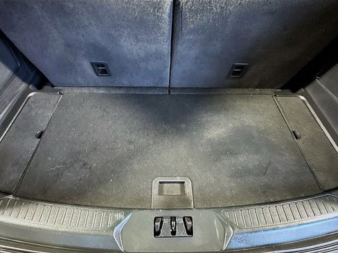 Used 2022 Ford Explorer Limited w/ Equipment Group 301A image 27