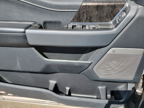 Used 2022 Ford F150 Lariat w/ Trailer Tow Package image 22