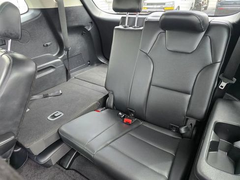 Certified 2024 Kia Telluride S w/ S Sunroof Package AWD/4WD image 20