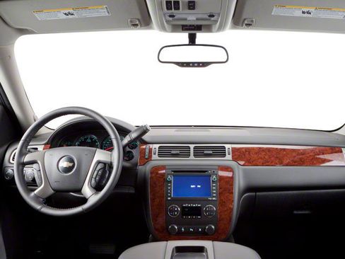 Used 2013 Chevrolet Tahoe LTZ AWD/4WD image 10